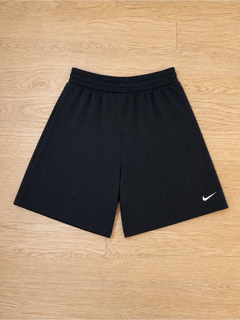 Nike Dri-FIT Youth Large Black Athletic Mesh Shorts